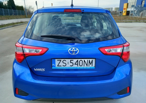Toyota Yaris cena 59900 przebieg: 22000, rok produkcji 2020 z Szczecin małe 596